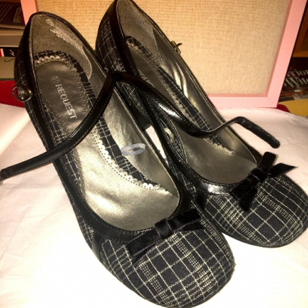 NEW Tweed Kicks!